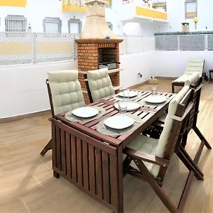  Apartamento De Com Terraço, Barbecue, A/c E Wifi